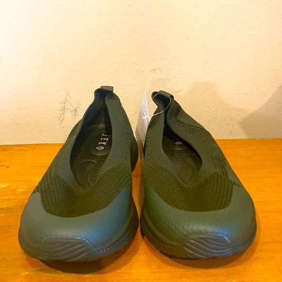 Acaine Simple Life Jeko Womens Slip On Dark Green Walking Shoes Flats 8.5 NWT - Picture 2 of 8